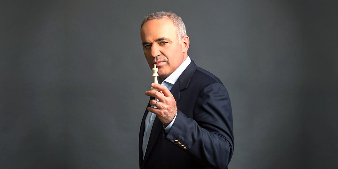 SATRANÇ DEVİ GARRY KASPAROV'DAN FACEBOOK'A SERT ELEŞTİRİ: ''YÜZ TANIMA TEKNOLOJİSİNİ KAPATMA KARARI APTALCA''