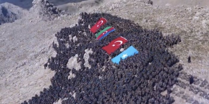 Isparta’da 3 bin komando, şehitleri anmak için Davraz Dağı’na tırmandı