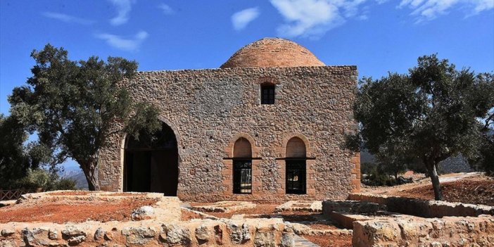 Beçin Antik Kenti'ndeki 600 Yıllık Yelli Cami İbadete Hazır Hale Getirildi