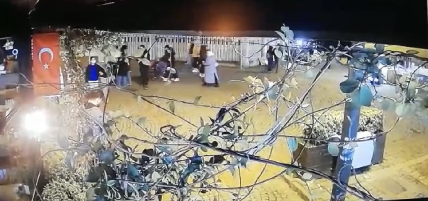 Beşiktaş’ta yakalanan yankesici kadın suç makinesi çıktı