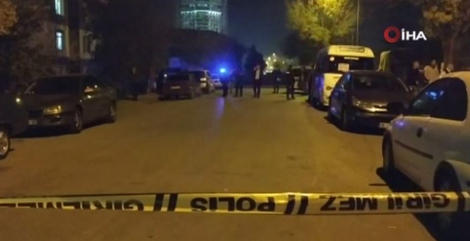 Sokak ortasında silahlı kavga: 2 ölü, 3 yaralı