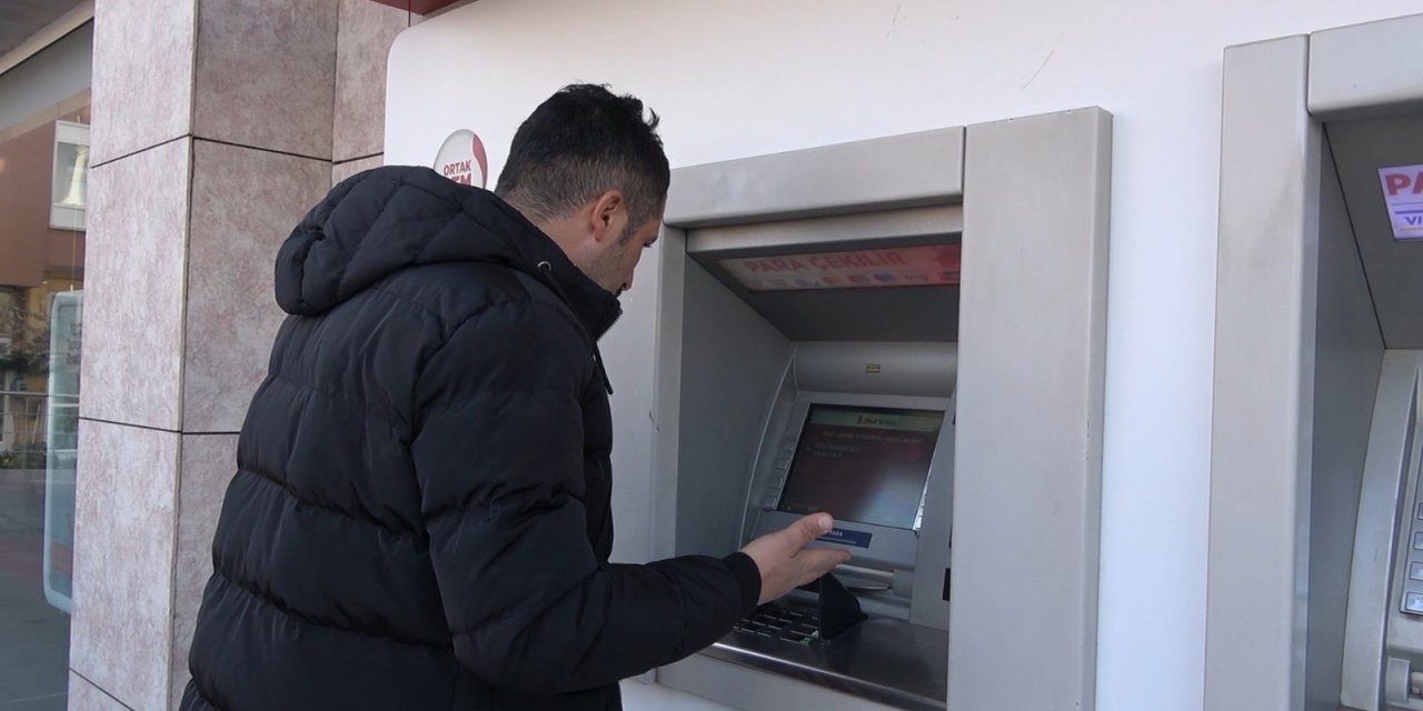 Hesabındaki parayı görünce şoke oldu: Tam 600 bin lira