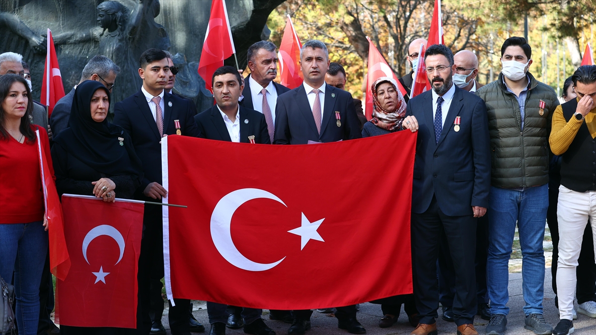 Şehit Aileleri Ve Gazilerden İyi Partili Türkkan'a Tepki