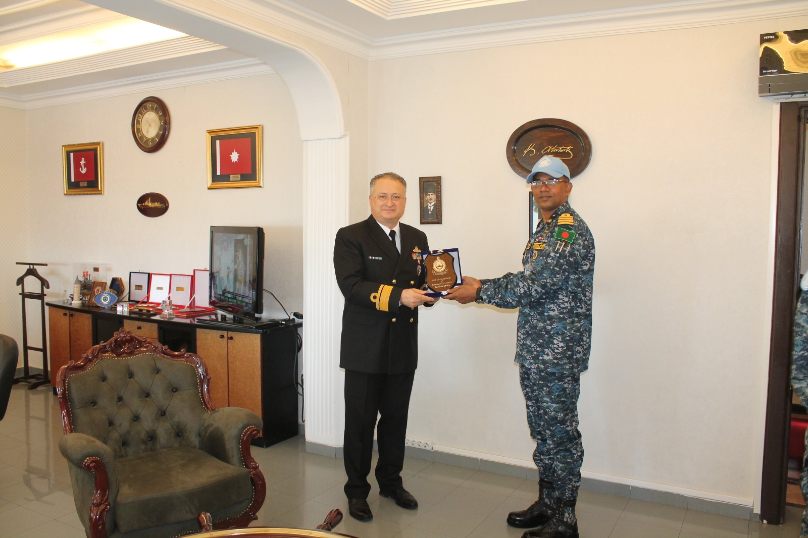 Bangladeş Deniz Kuvvetleri’ne ait korvetten Mersin limanına ziyaret