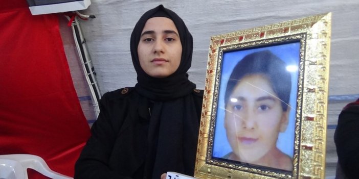 Terör örgütü PKK’nın dağa kaçırdığı ablası için annesiyle nöbette