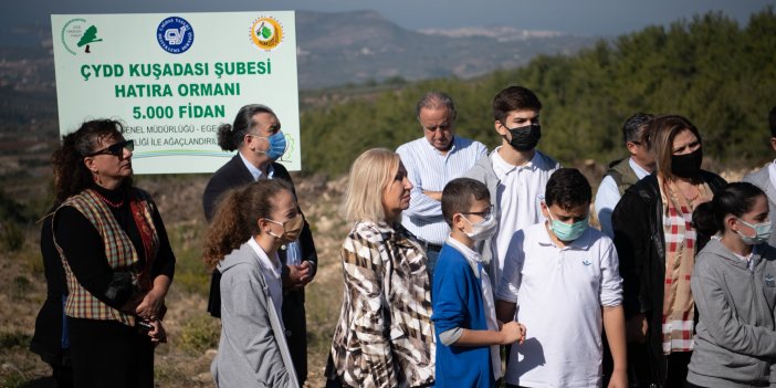 Kuşadası'nda 'Çağdaş Yaşam' Ormanı Yeşeriyor