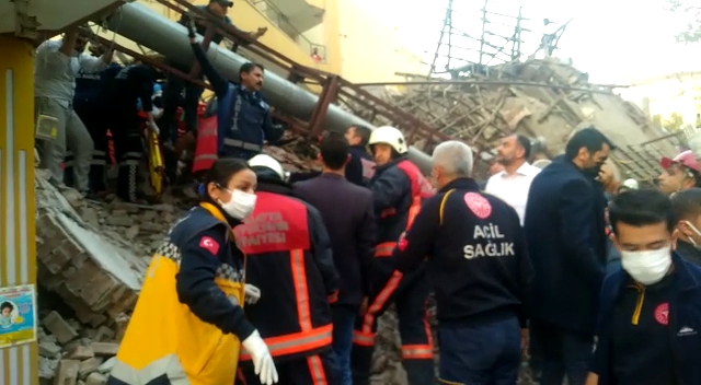 Malatya’da bina çöktü, enkaz altında kalanlar var