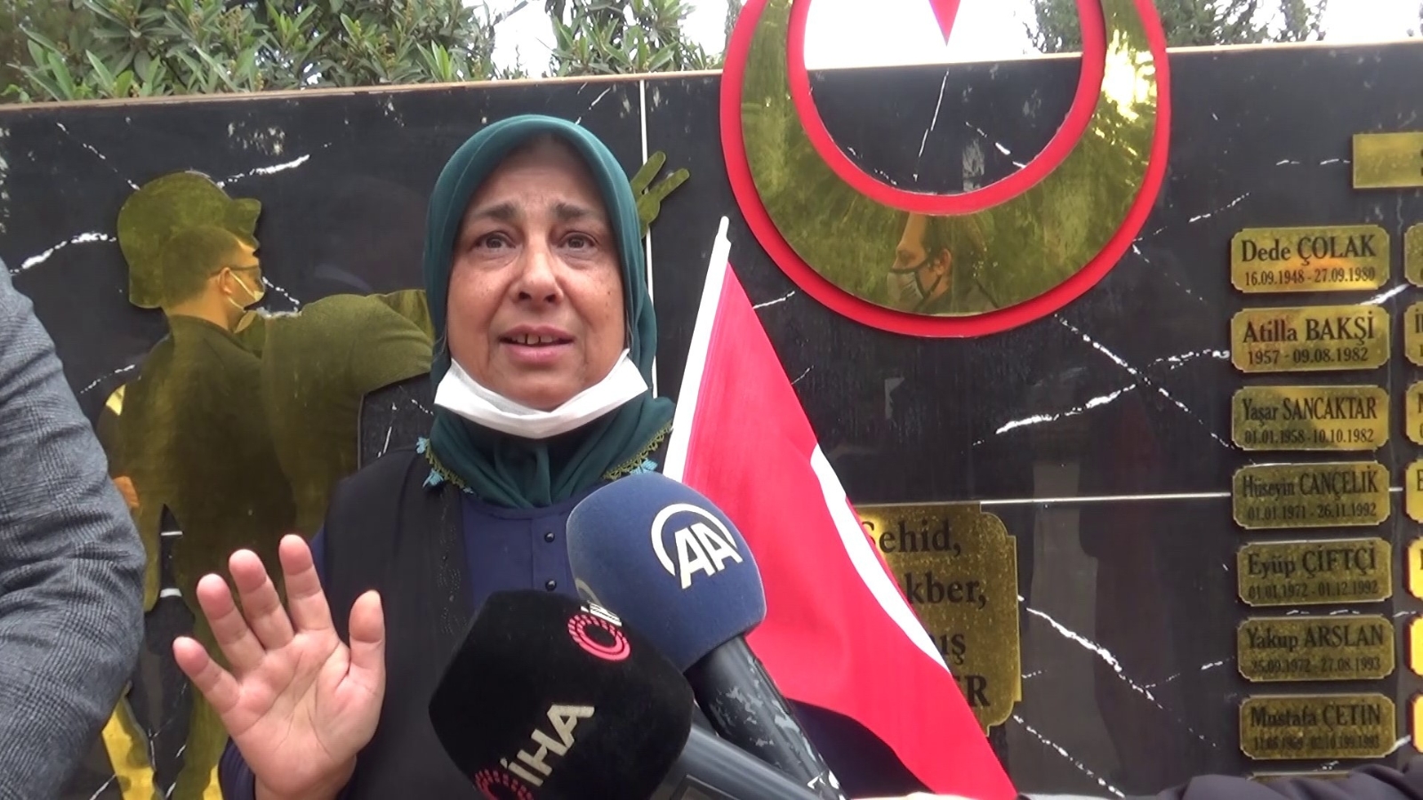 Şehit annesinden ’Türkkan’ tepkisi: “Gazi Meclise o kişilerin ayaklarını bastırmasınlar”