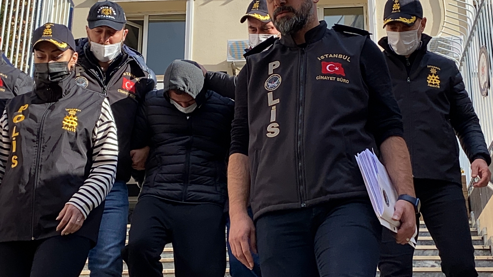 Samuray Kılıcı ile genç kadını öldüren zanlı adliyeye sevk edildi