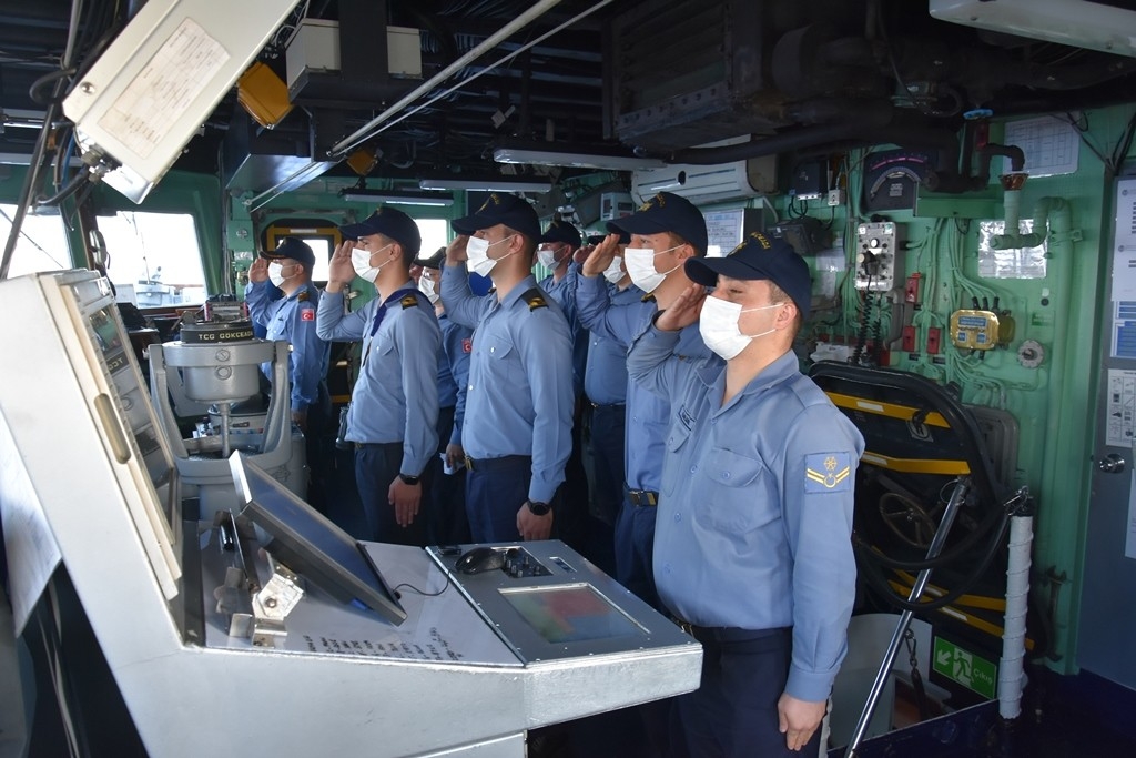 Doğu Akdeniz-2021 Davet Tatbikatı’nda saygı duruşu