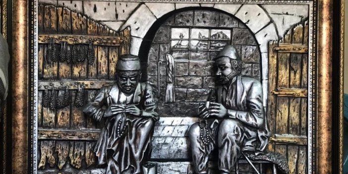 Türkiye’nin tek bakır rölyef sanatçısı, yarım asırdır bakıra hayat veriyor