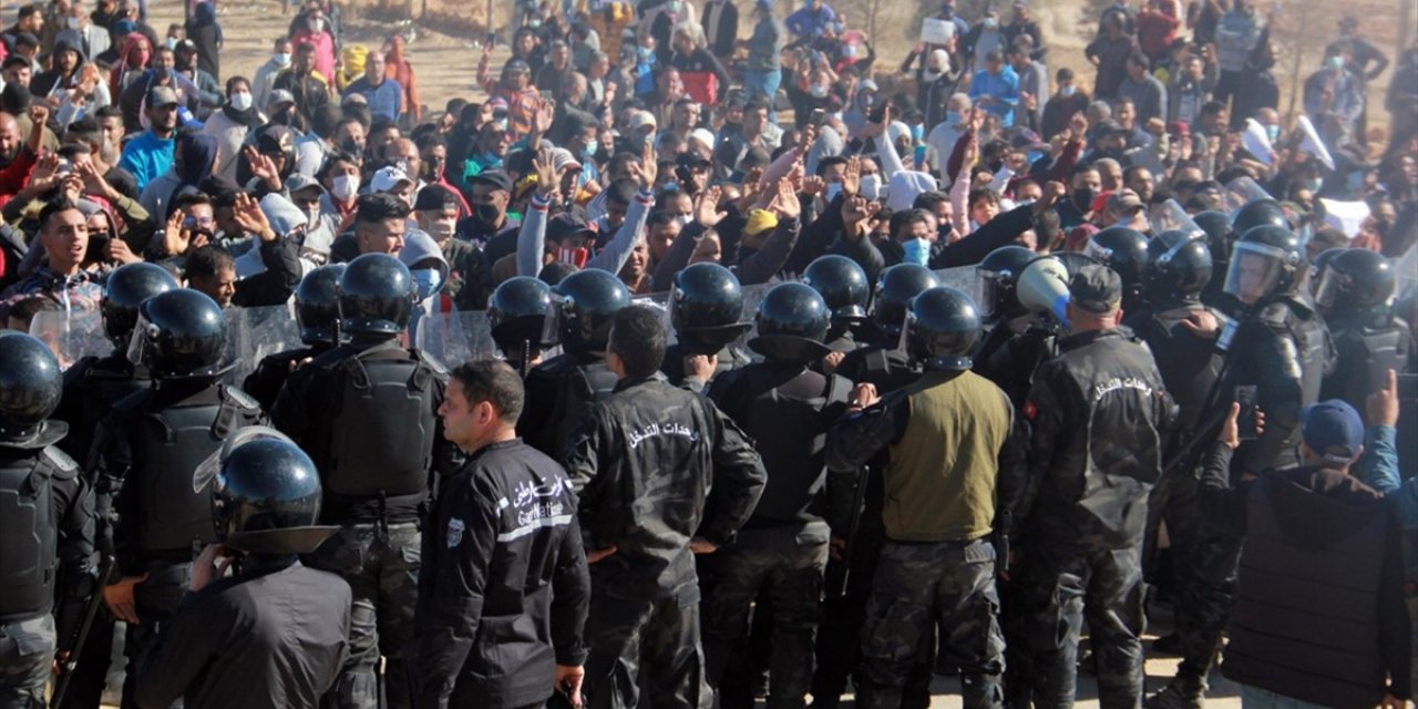 Tunus Cumhurbaşkanı Said'den Safaks Kentindeki 'çöp Krizine' Çözüm Sözü