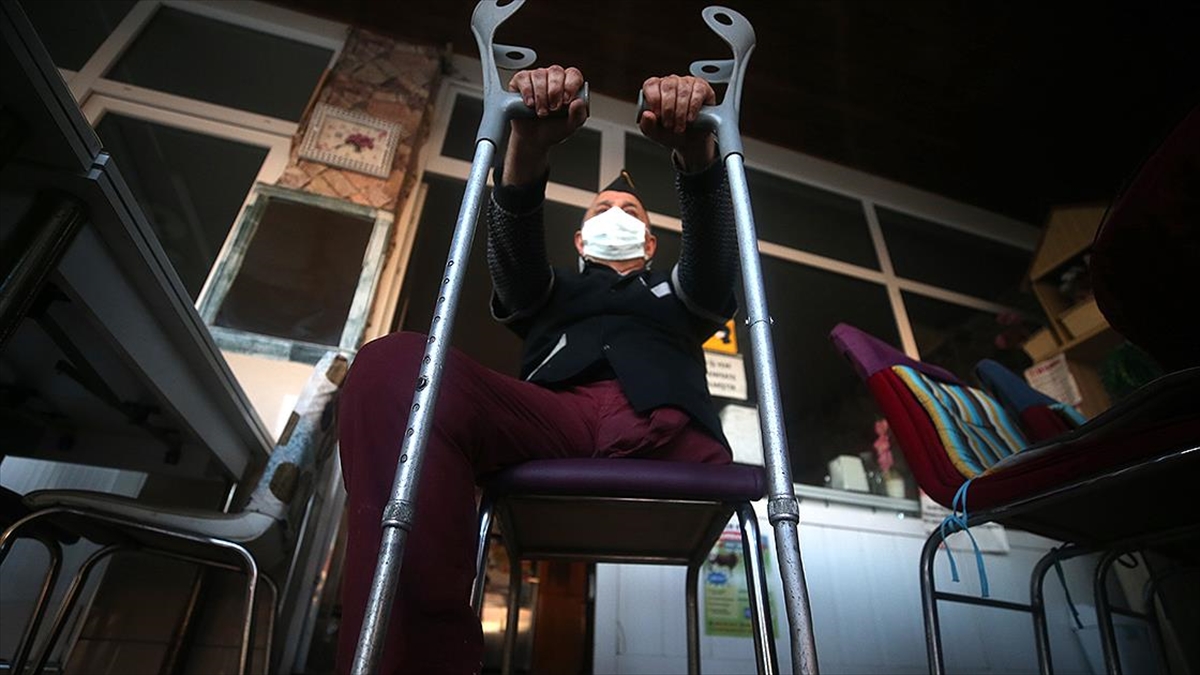 Depremin Acıları 22 Yıldır Hafızalardan Silinmiyor