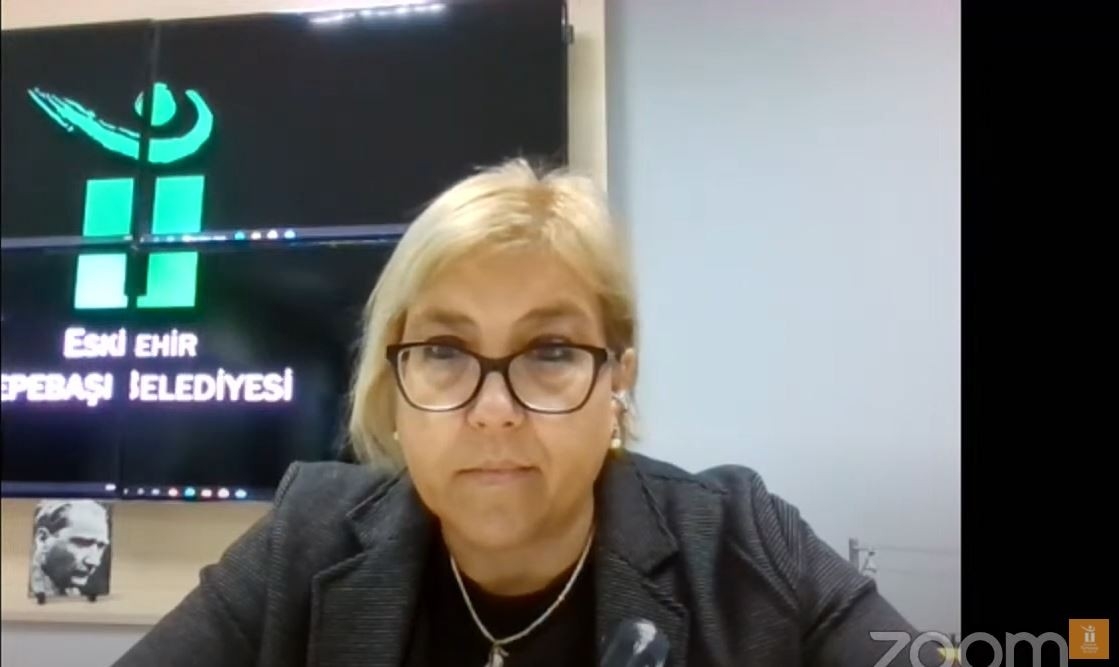 Uzmanlar alzheimer da ilk belirtileri anlattı