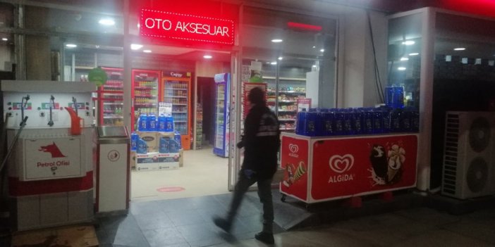 Benzin istasyonunda maskeli gasp