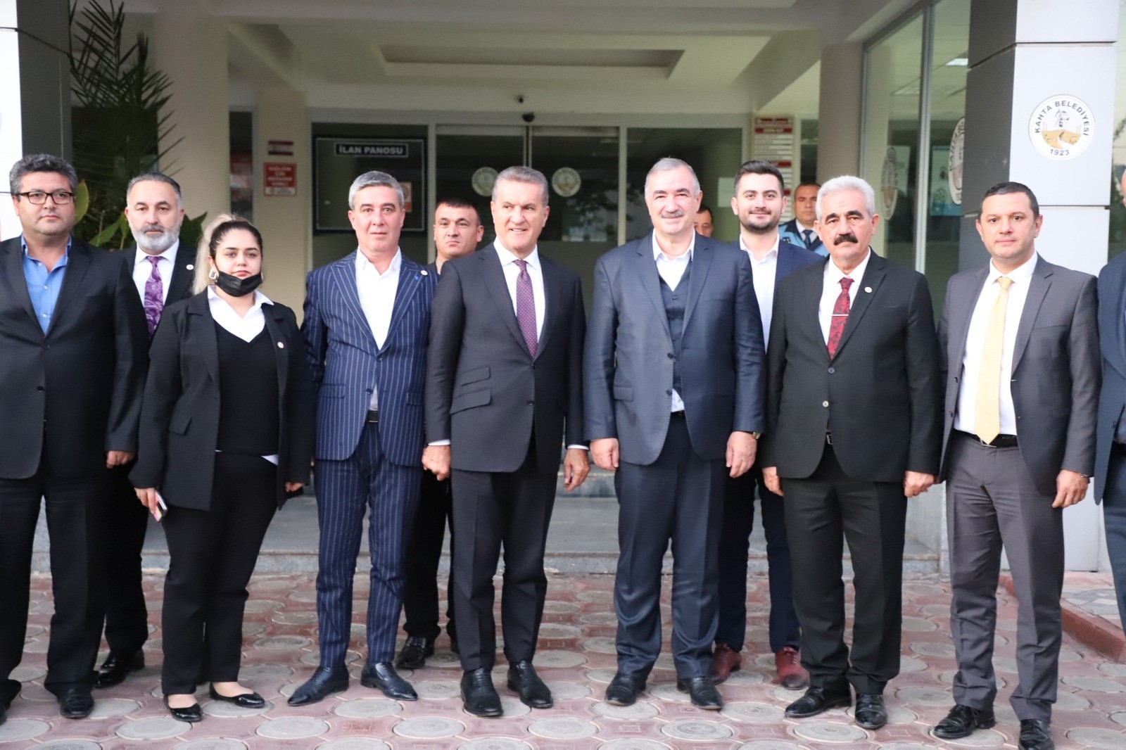 Sarıgül, Kahta Belediye Başkanı Turanlı ile bir araya geldi