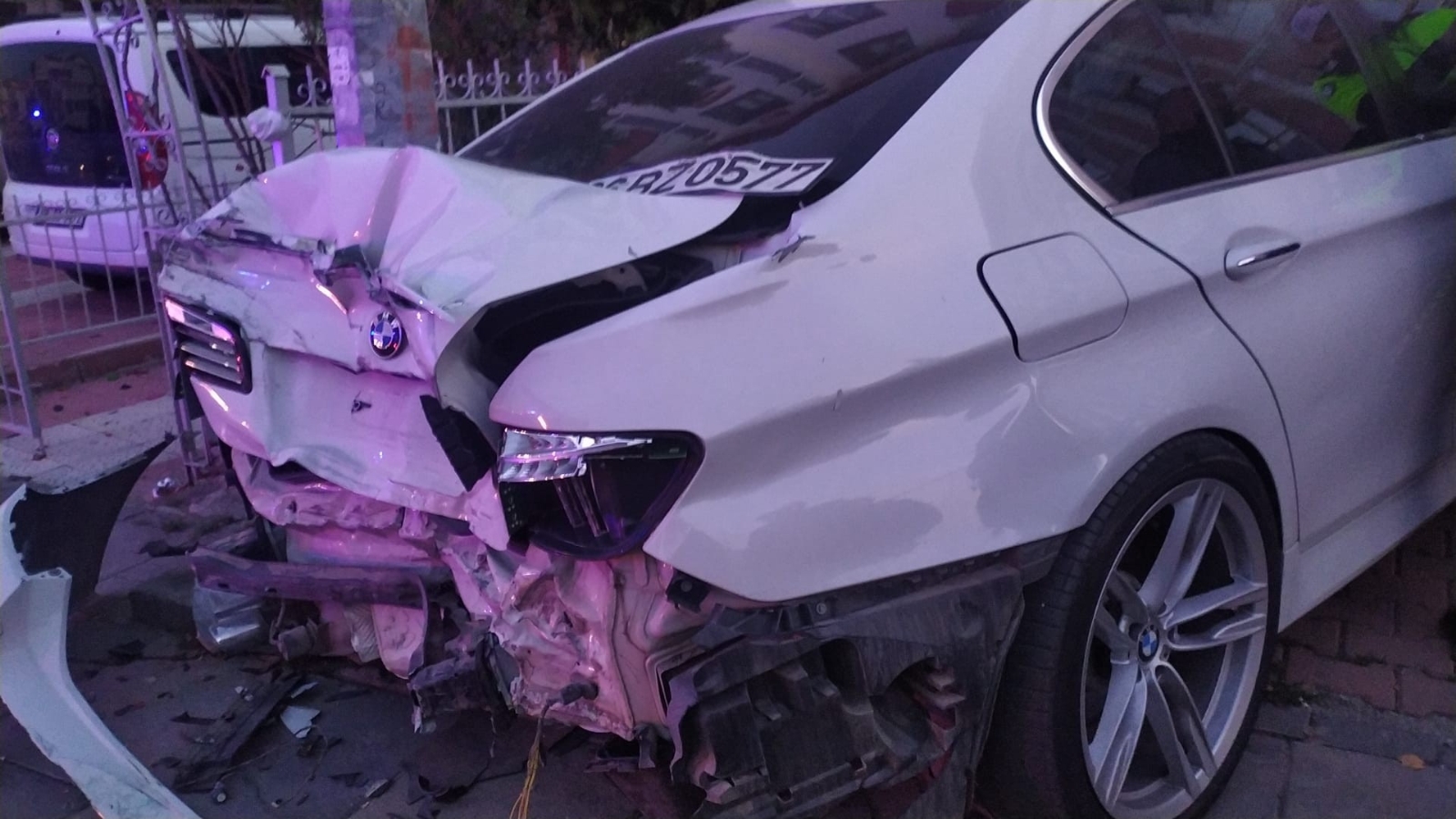 Başkent’te freni boşalan kamyon 10 aracı altına aldı