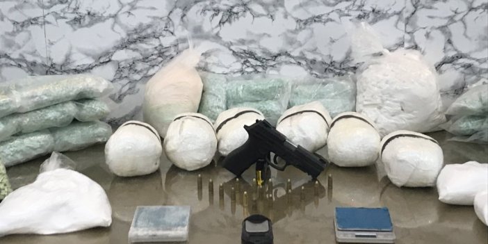 İstanbul’da uyuşturucu operasyonları: Metamfetamini lokum kutusunda pudra şekeriyle gizlemişler