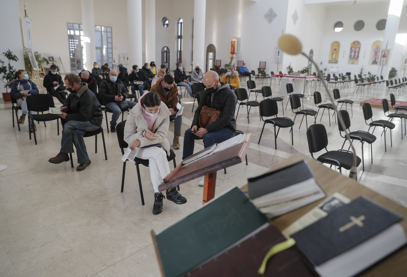 Ukrayna’da kiliselerde aşı uygulaması dönemi başladı