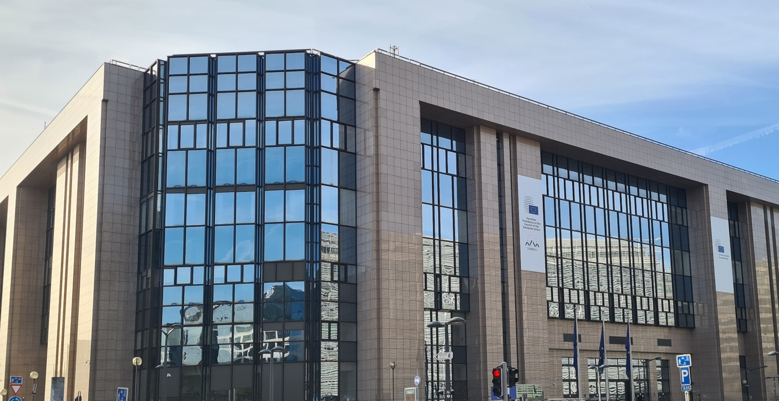 AB, Yeni Atanan 4 Suriyeli Bakanı Kara Listeye Aldı