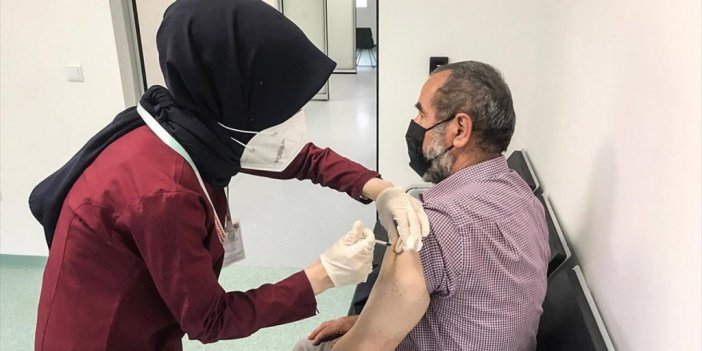 Ülke Genelinde İki Doz Kovid-19 Aşısı Olanların Oranı Yüzde 80'i Geçti