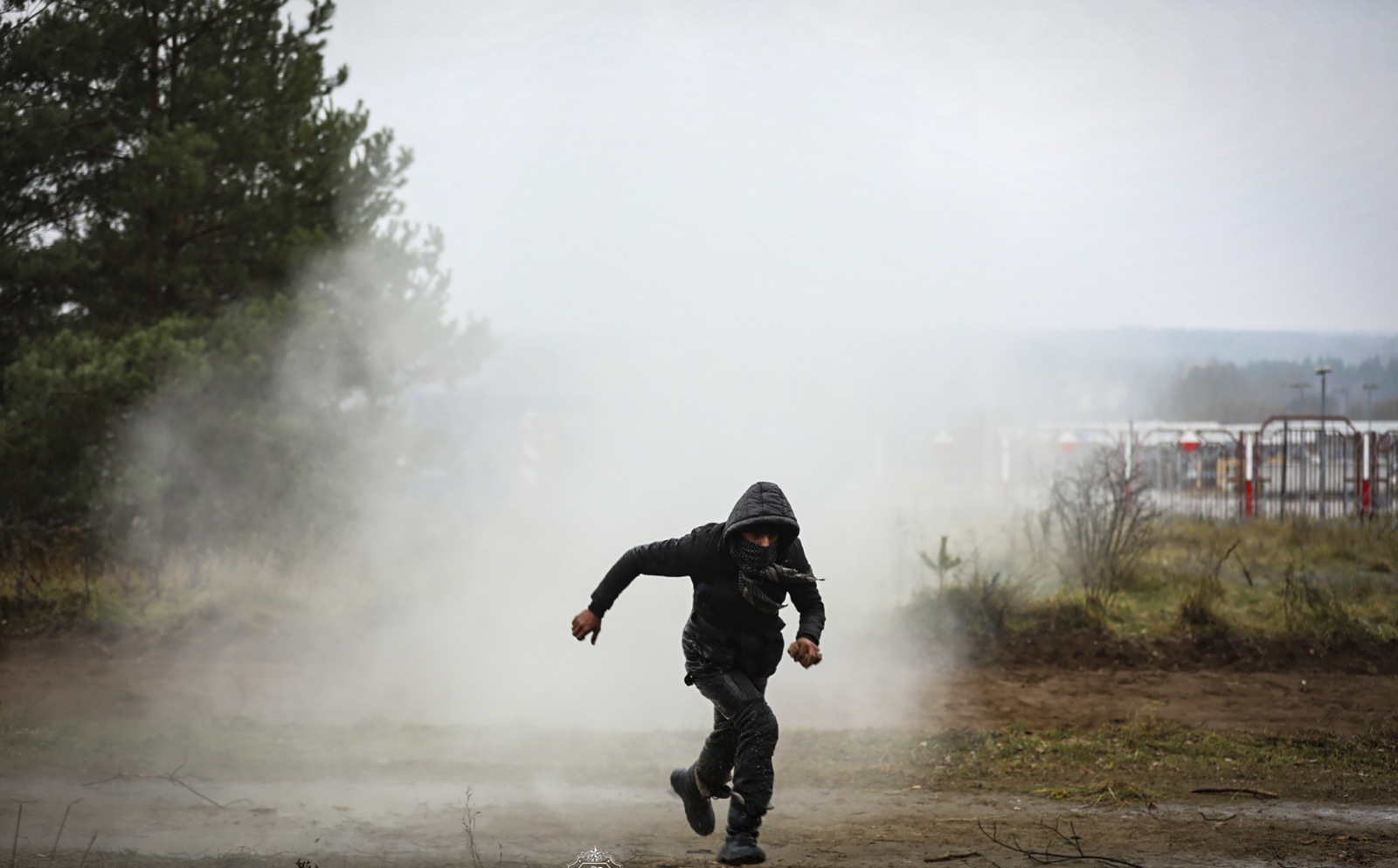 Belarus-Polonya sınırındaki göçmenler sınır geçiş noktasından ayrıldı