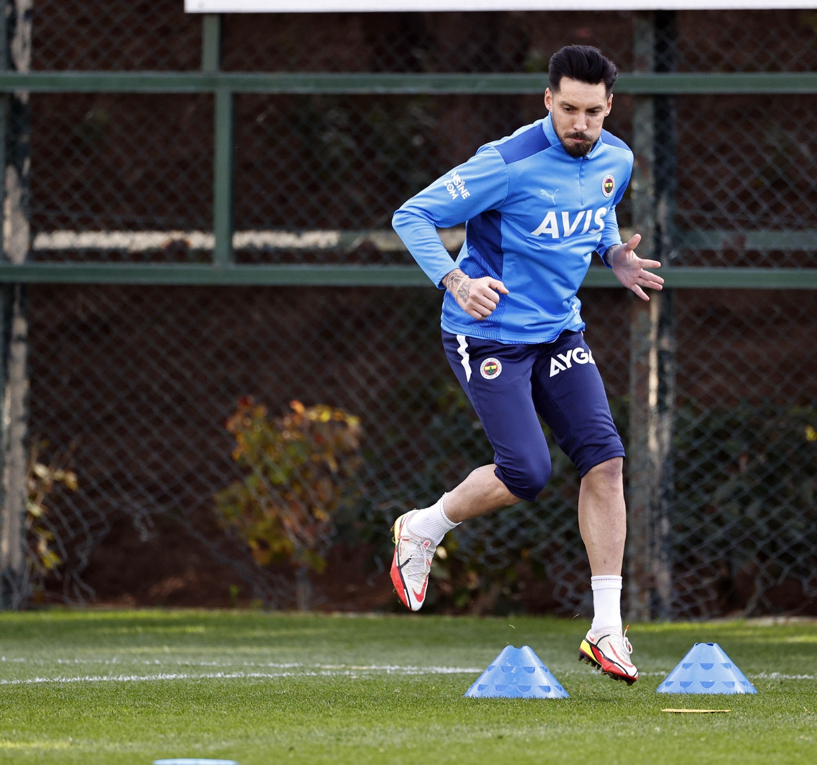 Fenerbahçe derbi hazırlıklarını sürdürdü