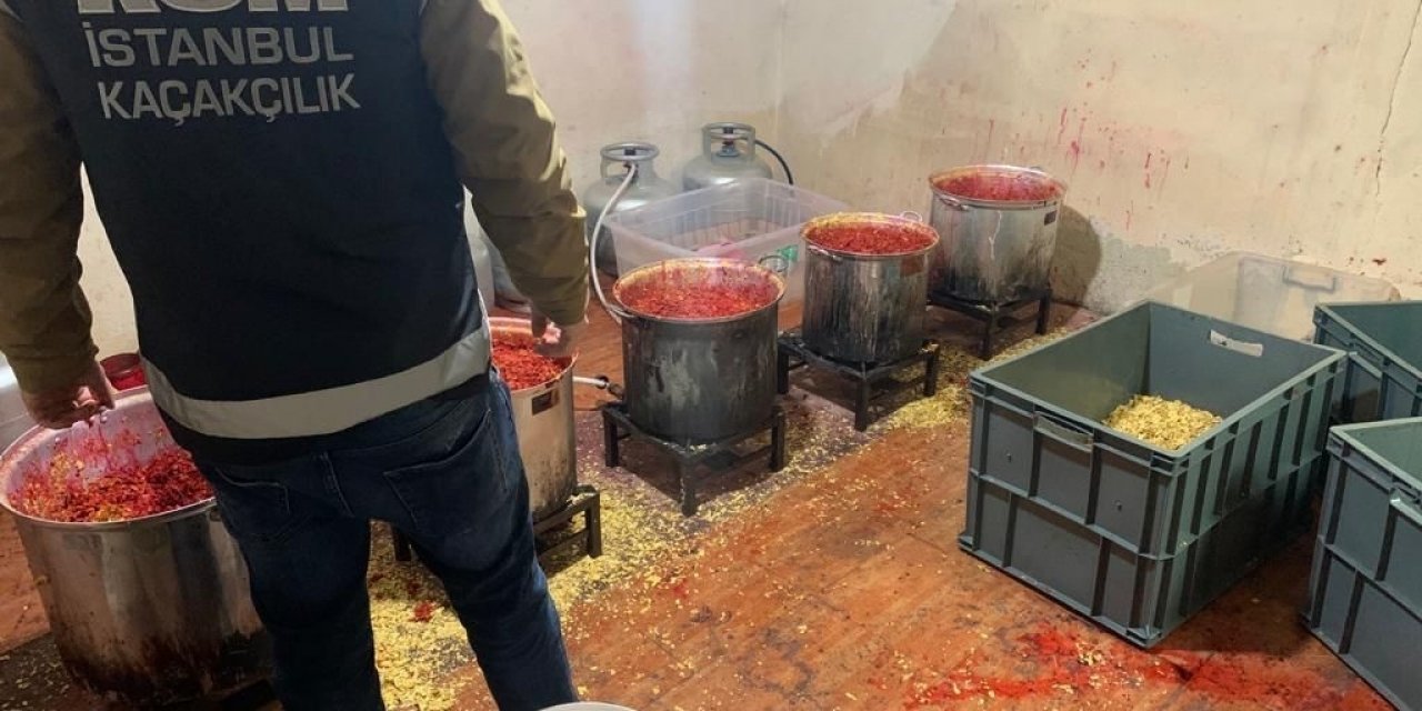 İstanbul merkezli 13 ilde kaçak nargile tütünü operasyonu