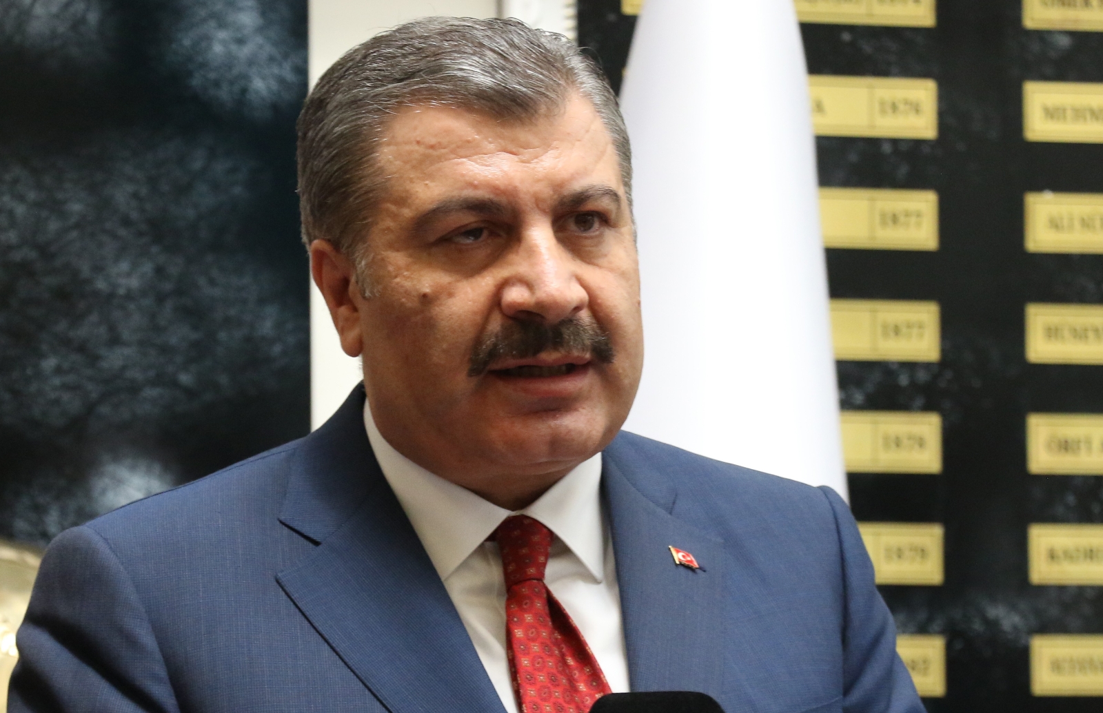 Fahrettin Koca: “Kahramanmaraş milletvekili İmran Kılıç tedavi gördüğü hastanede hayata veda etti”