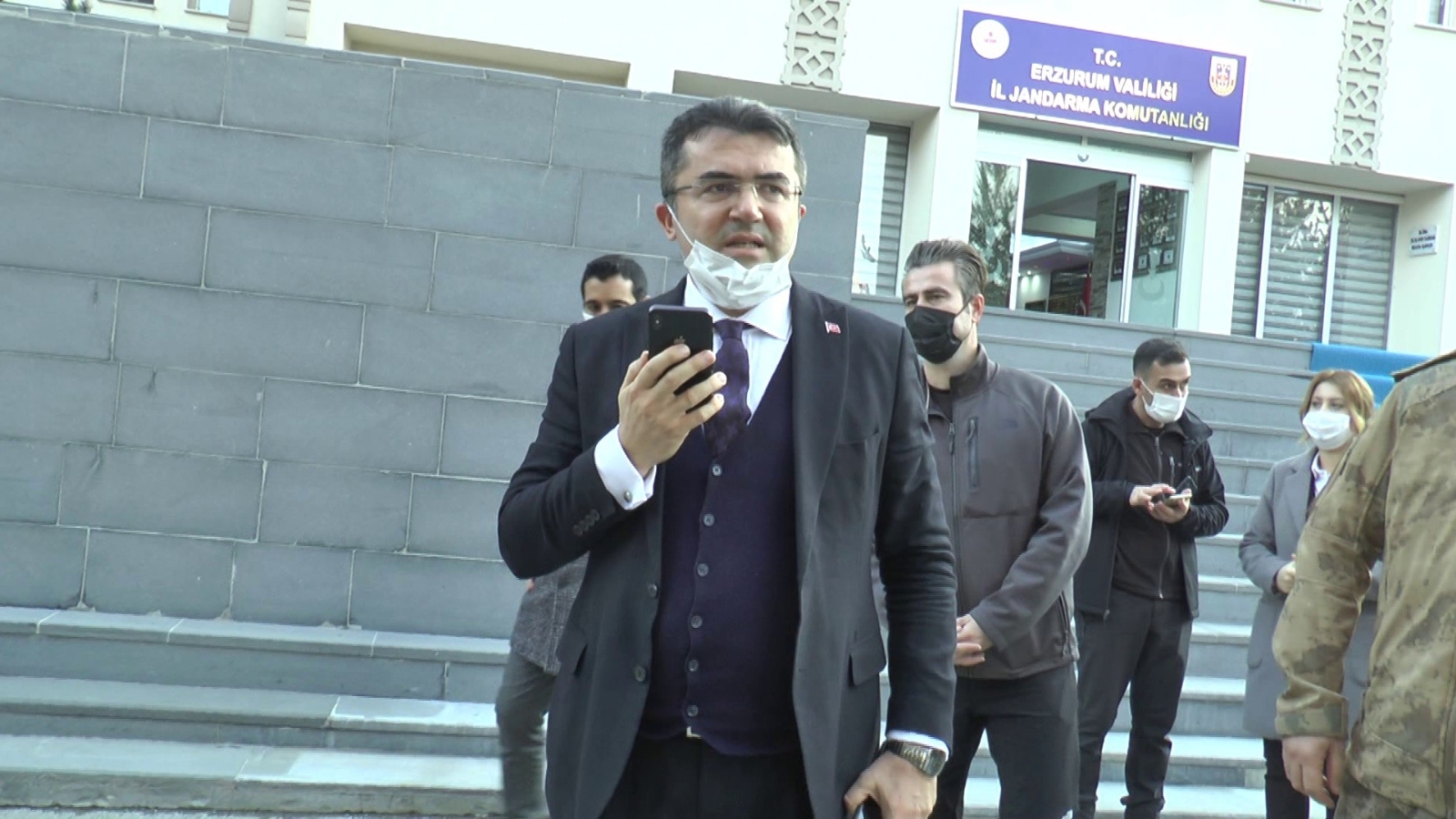 Erzurum Valisi Okay Memiş: “Tüm Köylerimizi Tarama Yapıyoruz”