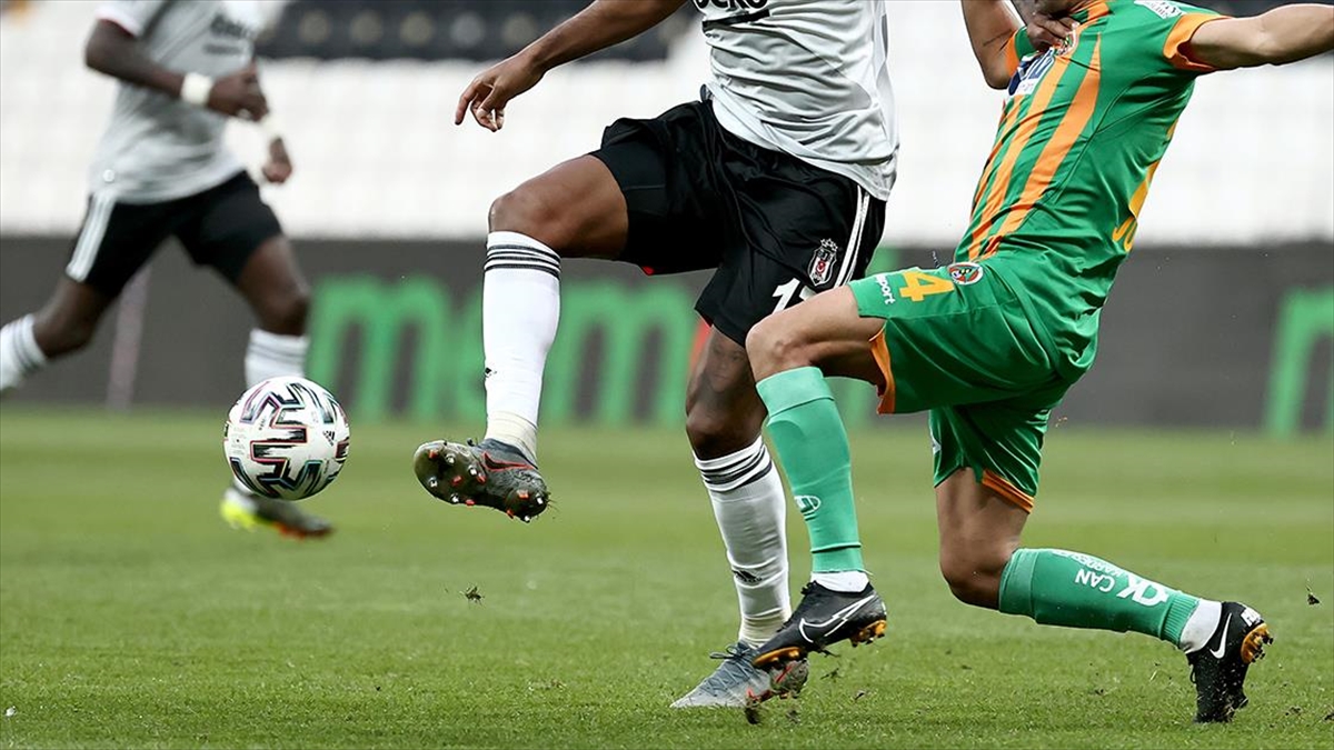 Beşiktaş Ligde Yarın Aytemiz Alanyaspor'a Konuk Olacak