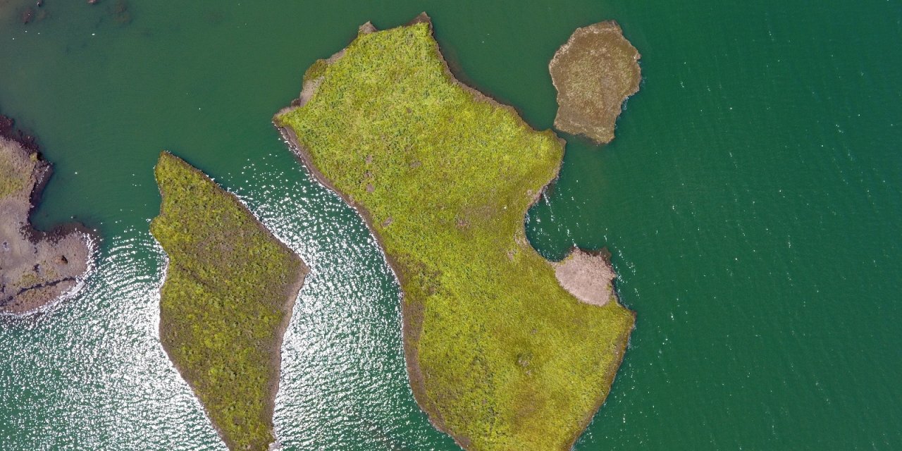 Binlerce yılda oluşan yüzen adaların su altı yapısı ilk kez görüntülendi