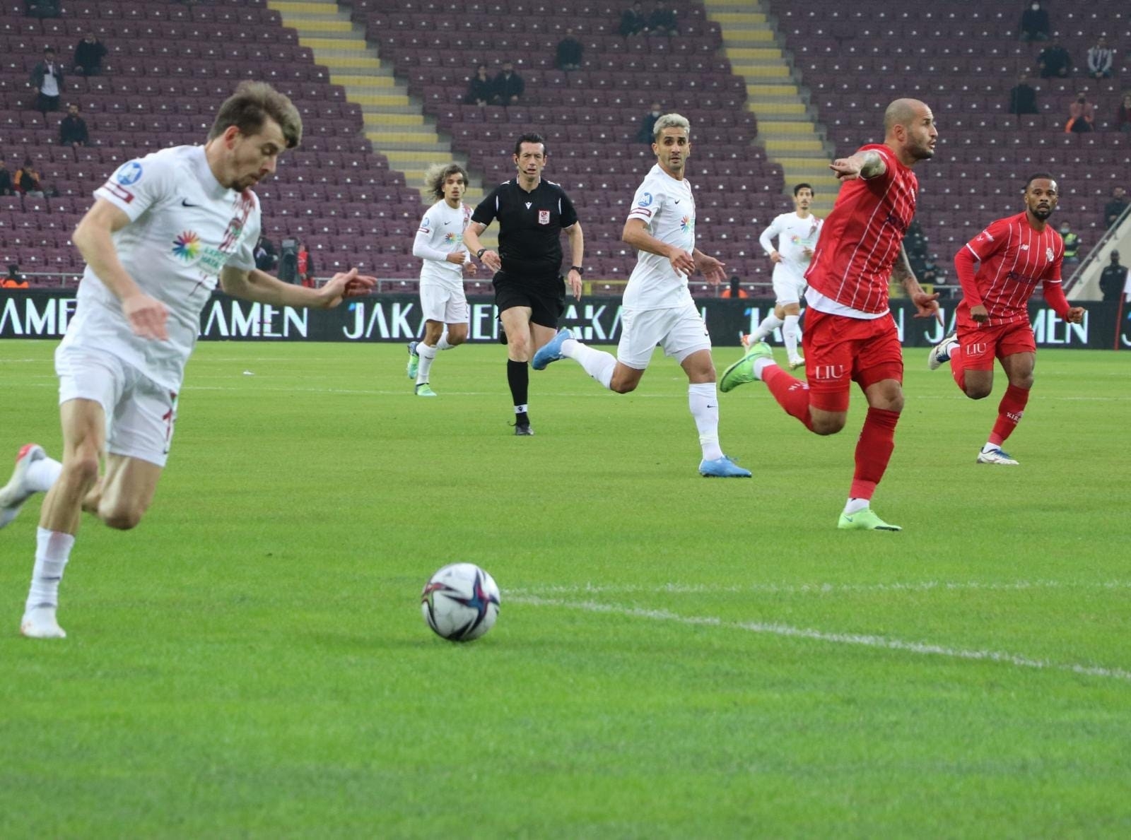 Spor Toto Süper Lig: A. Hatayspor: 1 - Antalyaspor: 1 (İlk yarı)