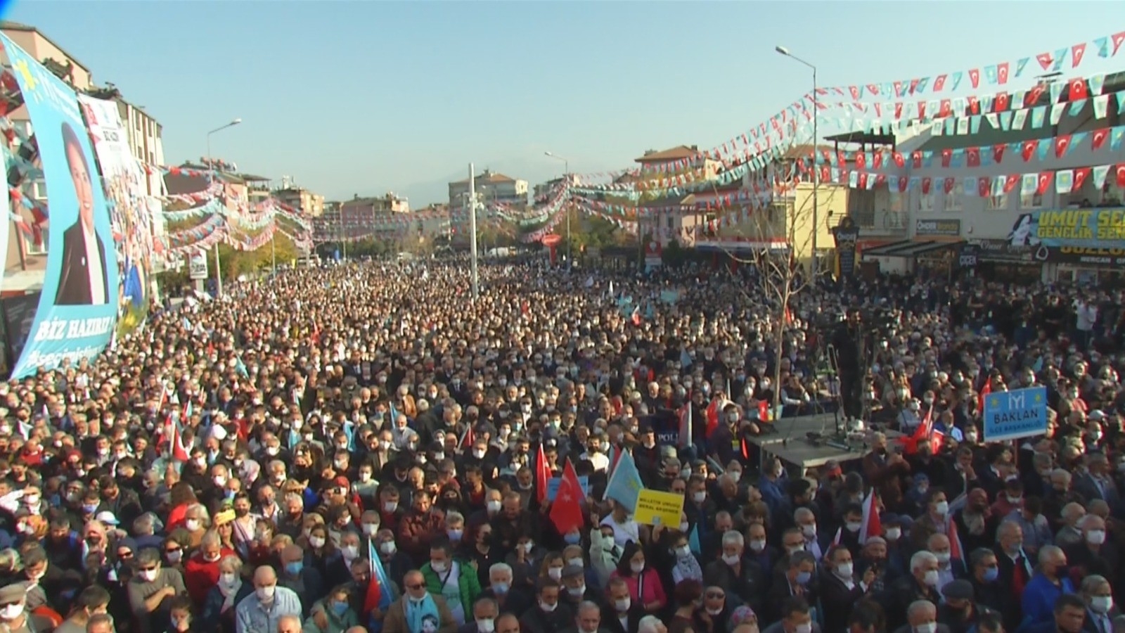 Akşener’in ilk mitingine Ege’den insan taşındı