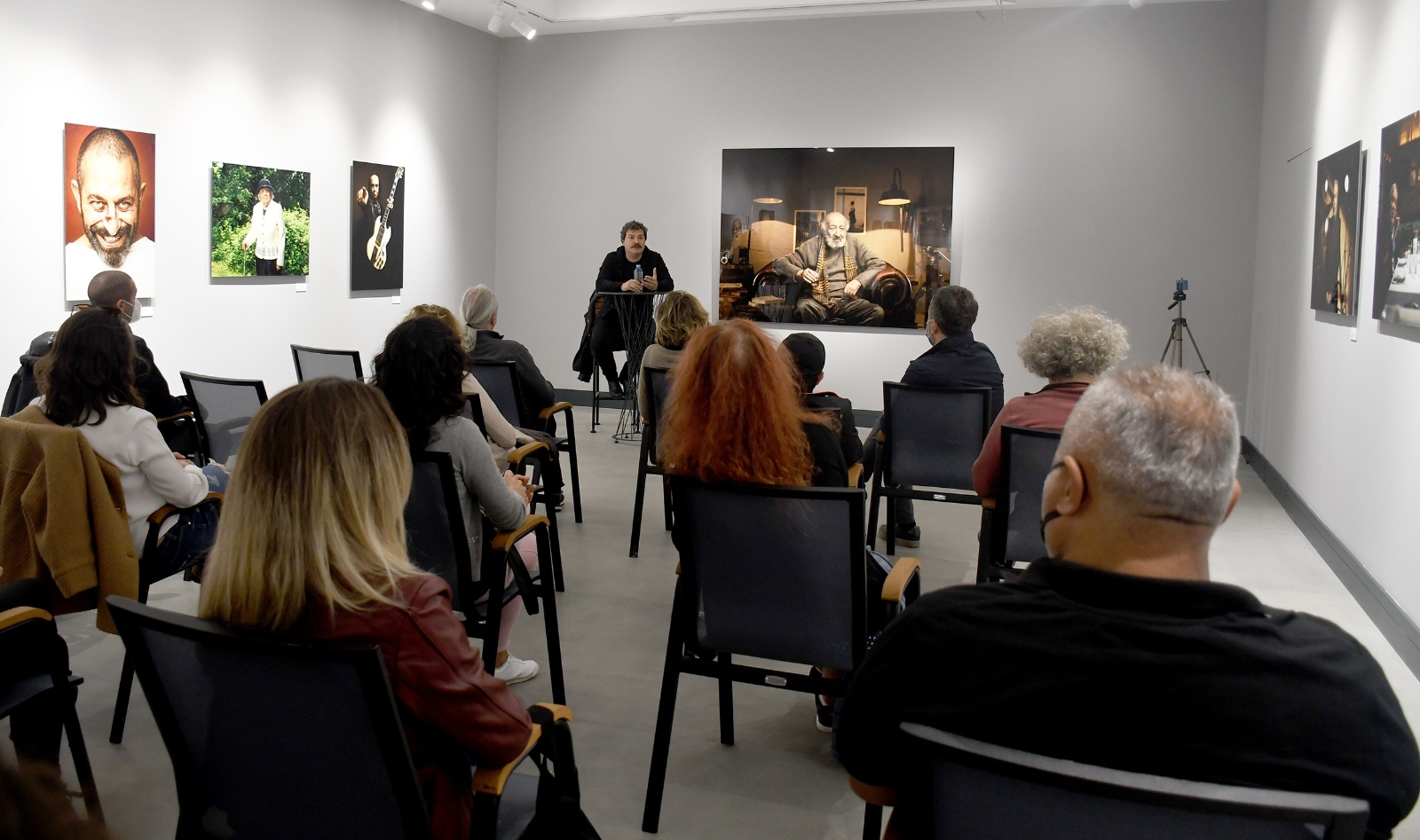 Fotoğraf Sanatçısı Mehmet Turgut deneyimlerini Kuşadalılar ile paylaştı