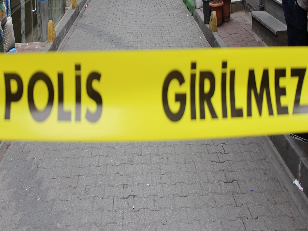 Başı bedeninden kopmuş halde ceset bulundu
