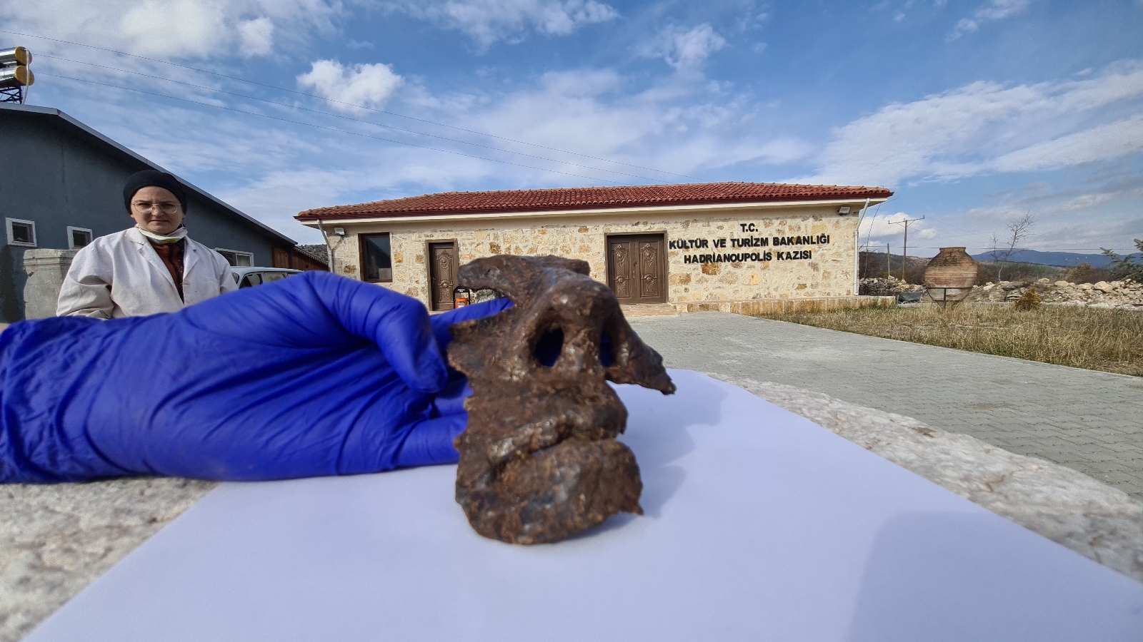 1800 yıllık demir maske Batı Karadeniz’de Roma döneminin ilk askeri üssünü ortaya çıkarttı