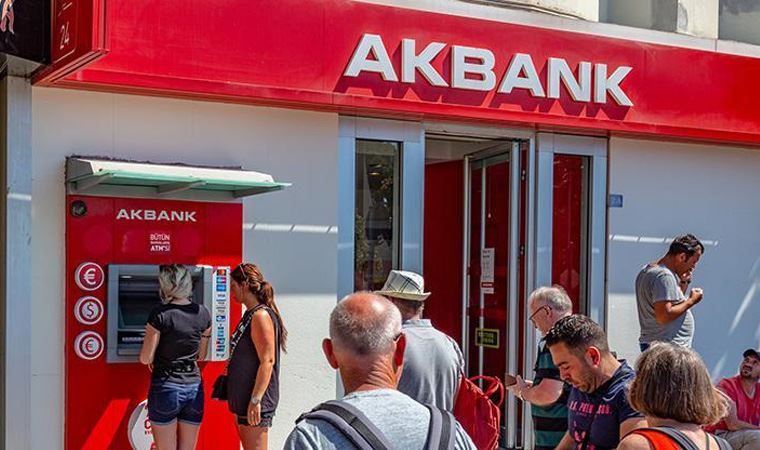 Akbank'ta yönetim değişti