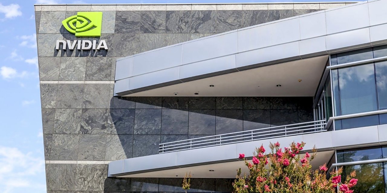 NVIDIA'DAN ÜÇÜNCÜ ÇEYREKTE GELİR REKORU: ŞİRKET, SONA EREN ÜÇÜNCÜ ÇEYREK İÇİN 7.10 MİLYAR DOLARLIK REKOR GELİR BİLDİRDİ