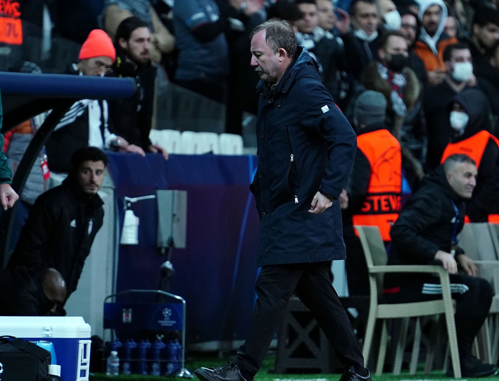 Beşiktaş taraftarından maç sonu destek