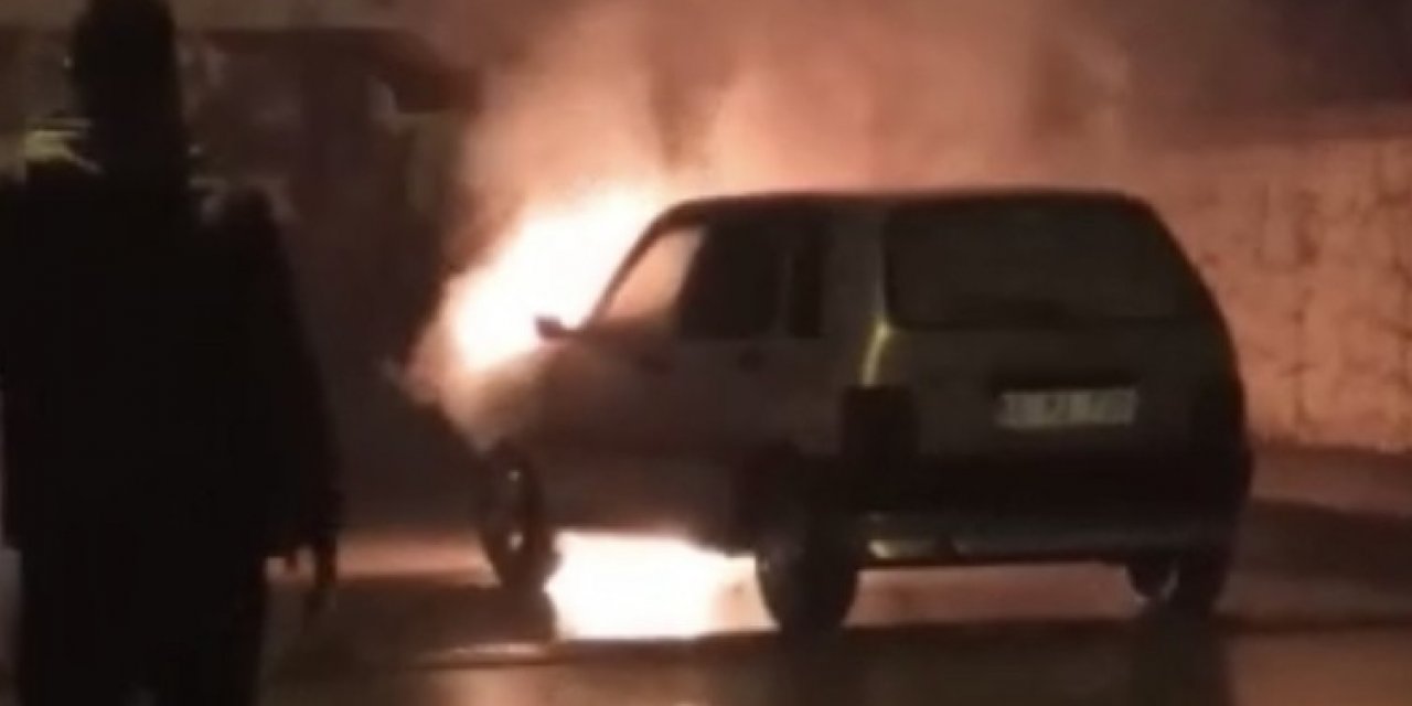 Bursa’da seyir halinde otomobil yandı, sürücü canını zor kurtardı