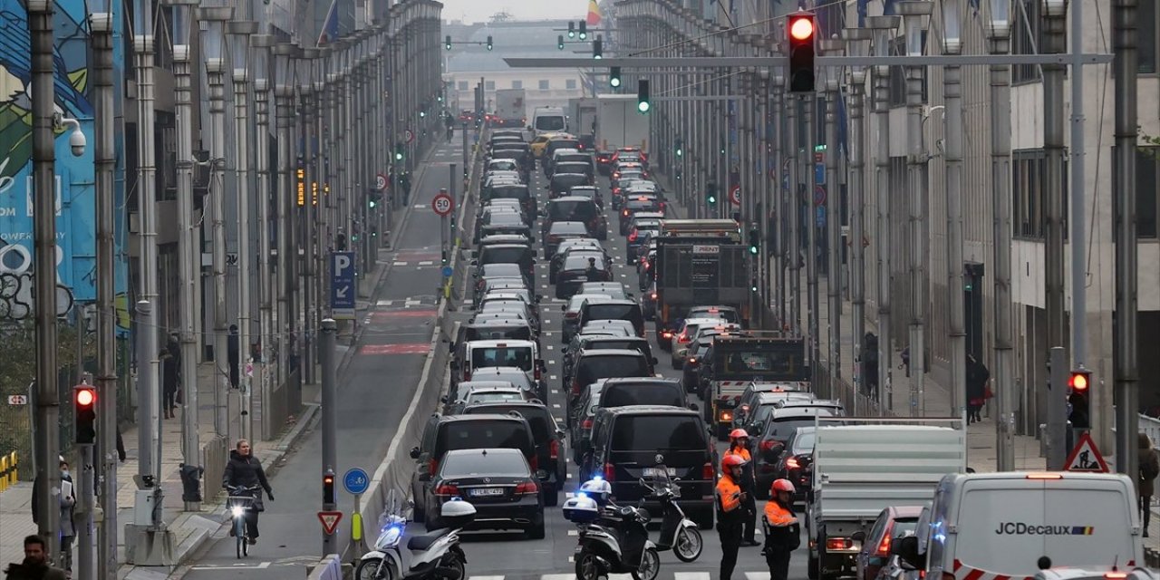 Belçika'da Uber sürücülerinden protesto