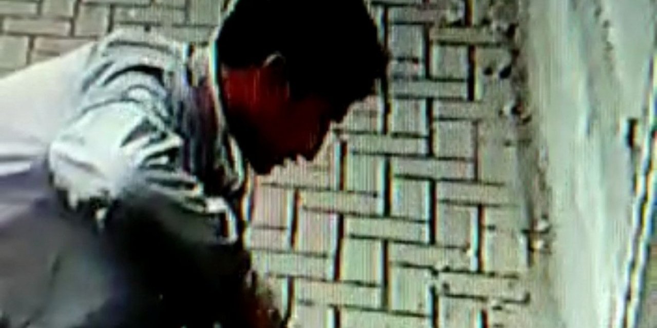 Bursa'da dükkan önündeki eşyaları çaldı