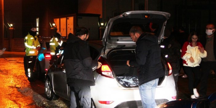 Alkollü sürücü üflememek için direndi