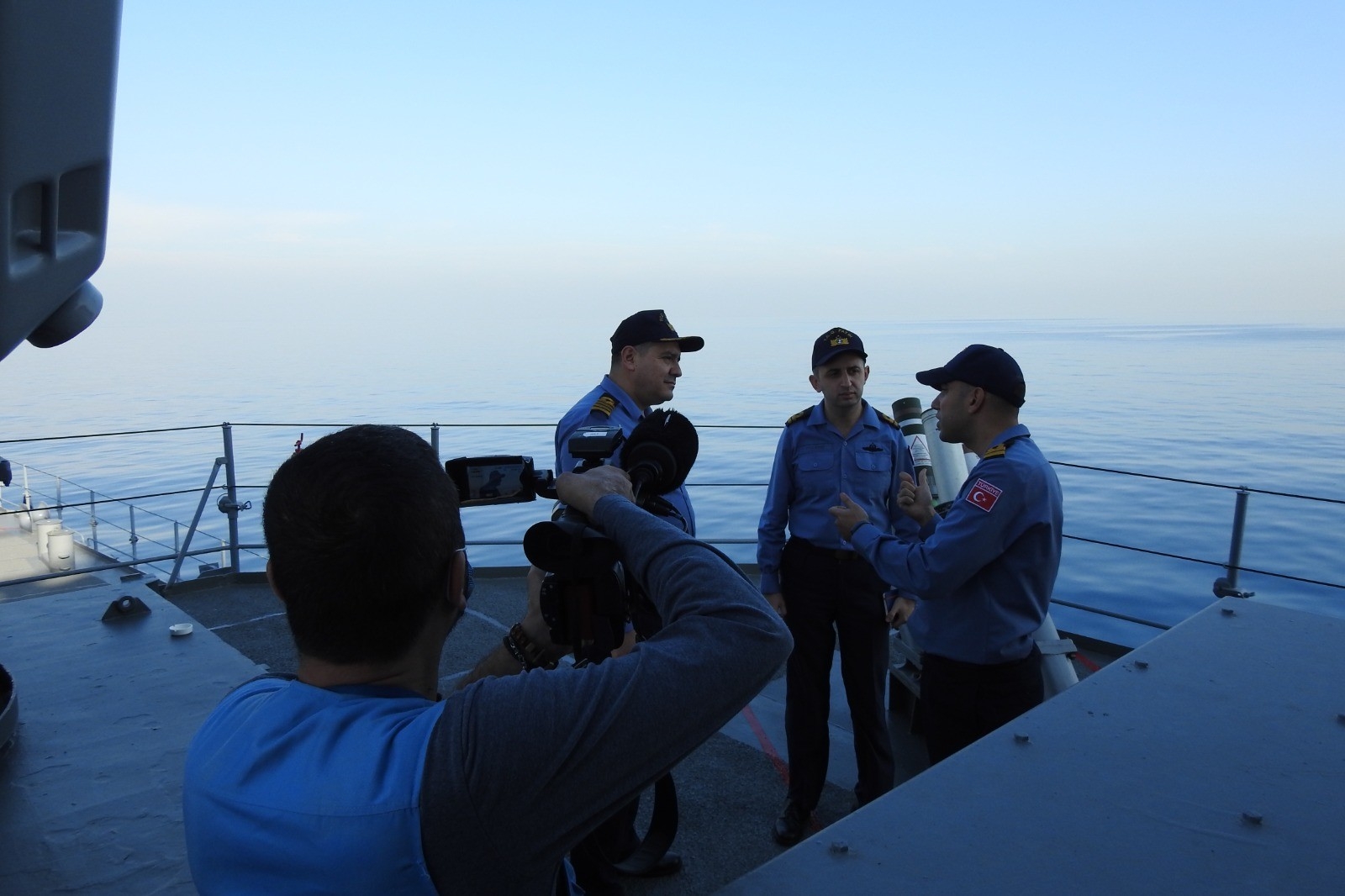 MSB: “TCG Fatih Fırkateynimiz, BM Basın Personeli Tarafından Doğu Akdeniz’de Ziyaret Edildi”