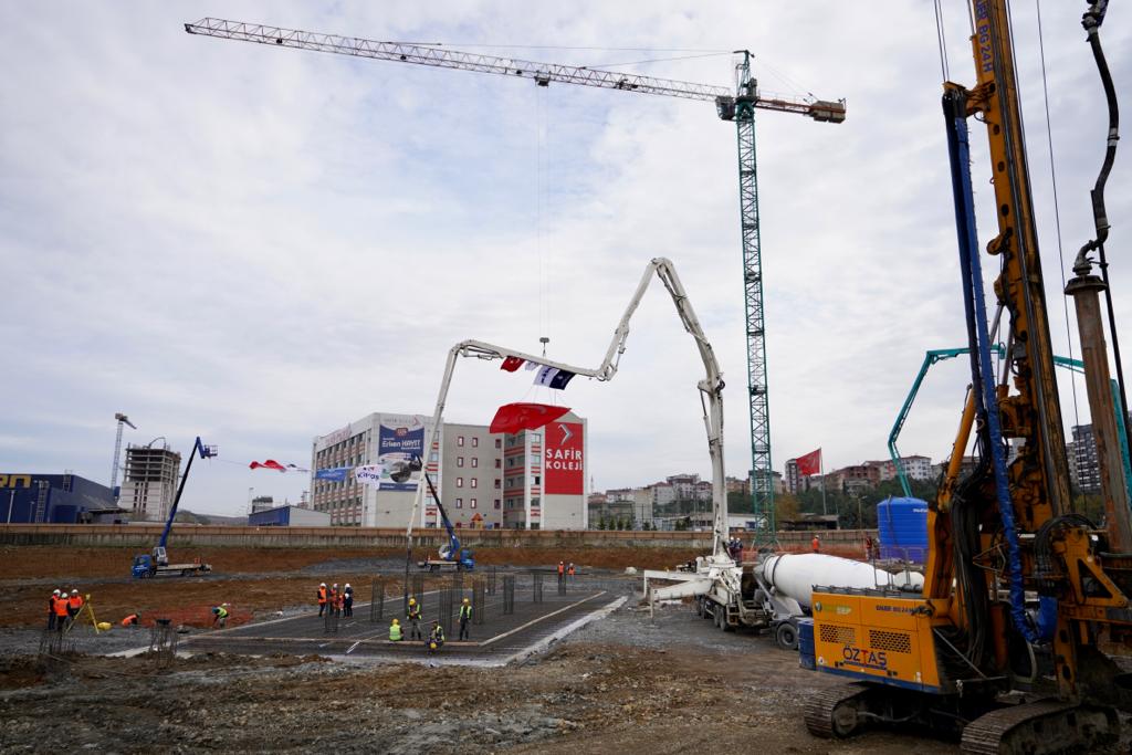 İmamoğlu’ndan ‘parti projesi’ uyarısı:  Milletin parasıyla parti projesi olmaz