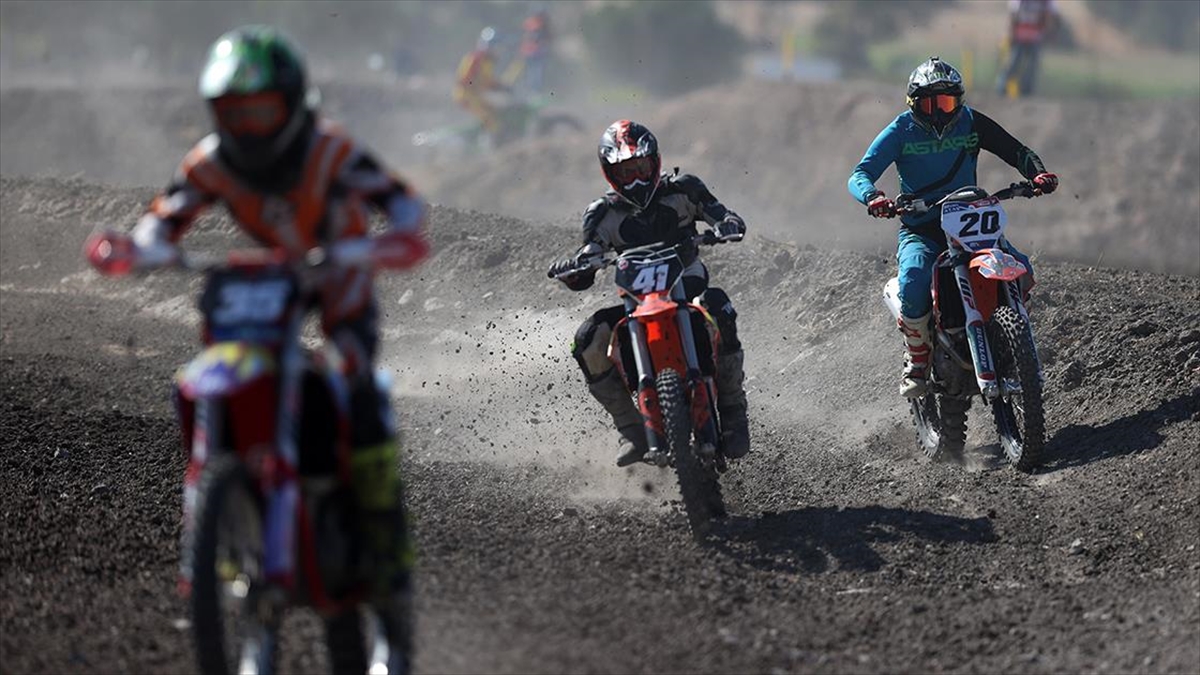 Türkiye Motokros Şampiyonası'nda Final Heyecanı Edirne'de Yaşanacak