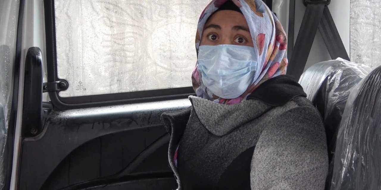 Cenaze törenine katılan korona virüslü kadın otobüste yakalandı: Karantinaya alındı