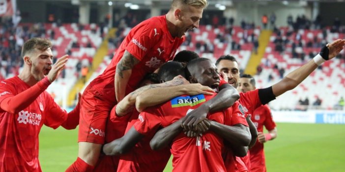Sivasspor 65 gün sonra kazandı