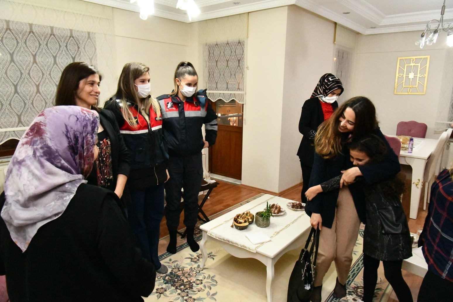 Şehit kızına doğum günü sürprizi